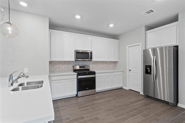 19560 Stripe Hill Bend, Montgomery, TX 77316