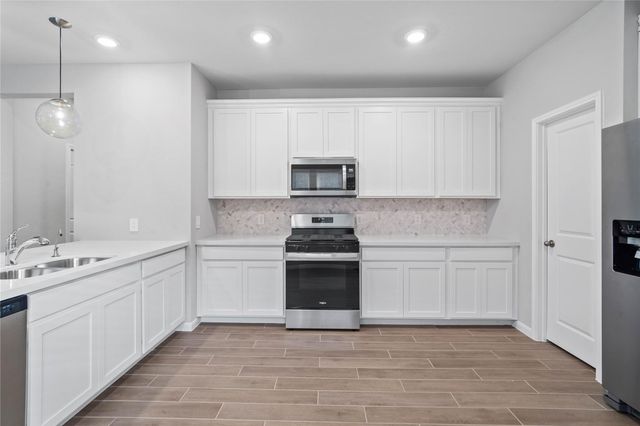 19560 Stripe Hill Bend, Montgomery, TX 77316
