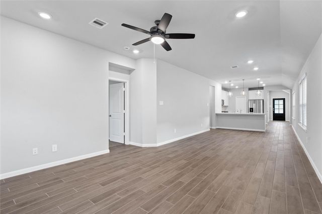 19560 Stripe Hill Bend, Montgomery, TX 77316