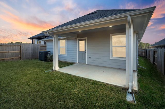 19560 Stripe Hill Bend, Montgomery, TX 77316