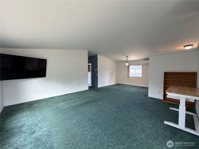 1704 S Delores Place, Port Angeles, WA 98363