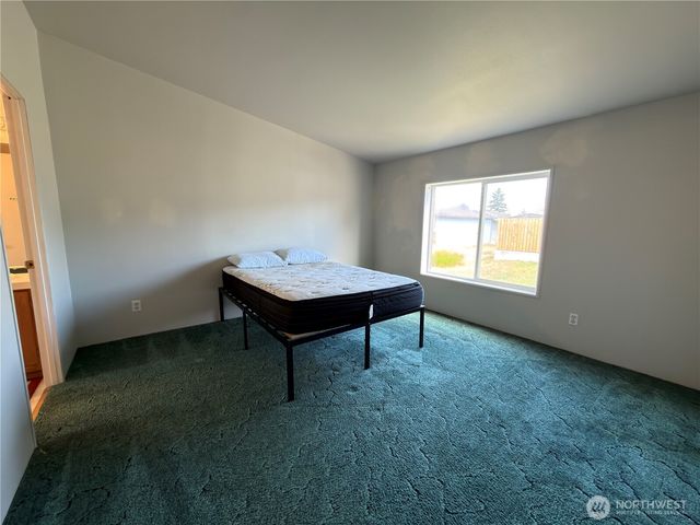 1704 S Delores Place, Port Angeles, WA 98363
