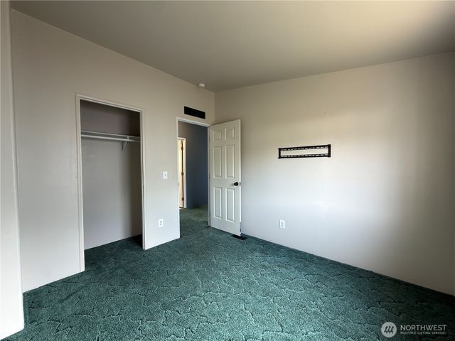 1704 S Delores Place, Port Angeles, WA 98363