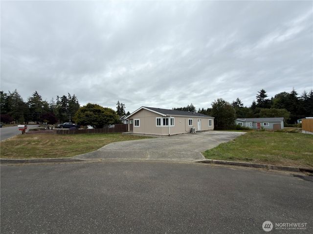1704 S Delores Place, Port Angeles, WA 98363