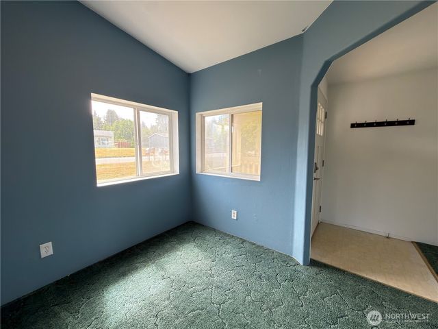 1704 S Delores Place, Port Angeles, WA 98363