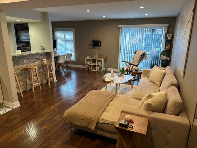 9830 Sayre Avenue 13, Chicago Ridge, IL 60415