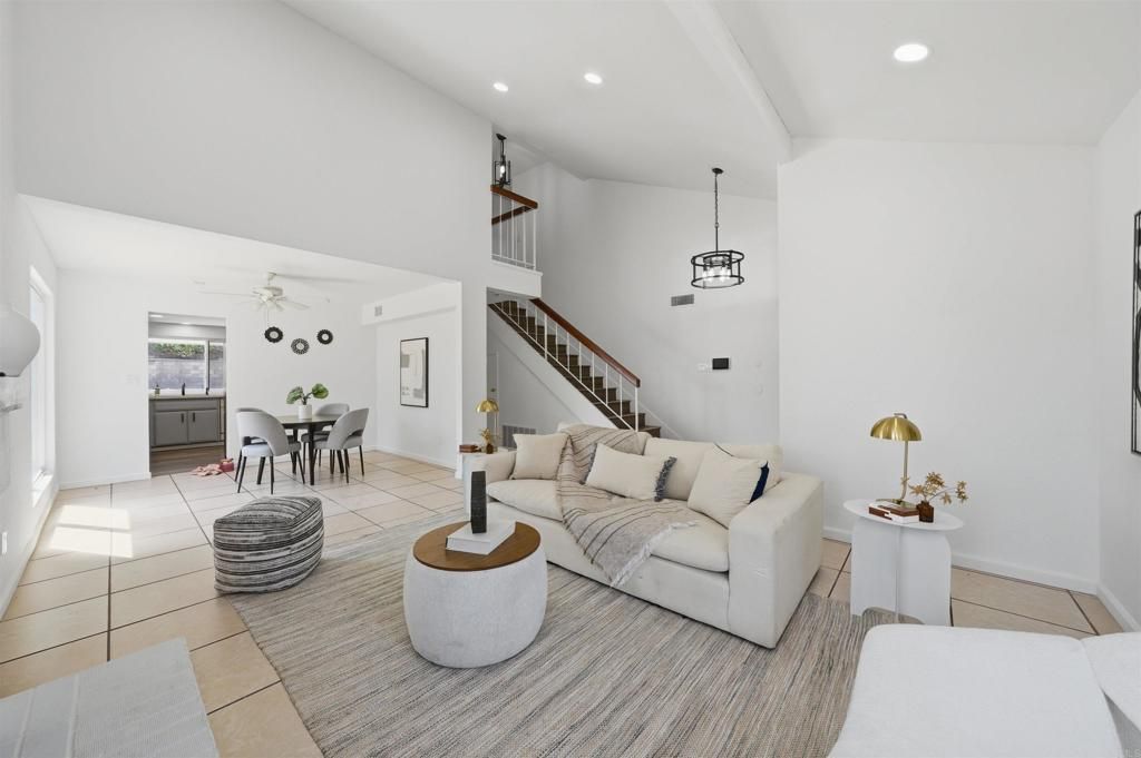 Image 5 of property listing at 1770 Tooley Circle, San Diego, CA 92114