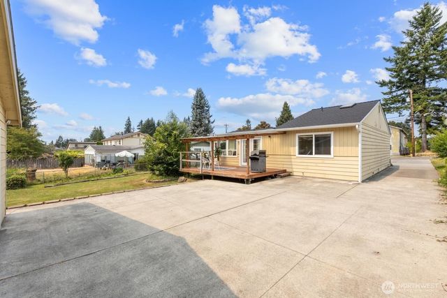 4832 188th Street SW, Lynnwood, WA 98037