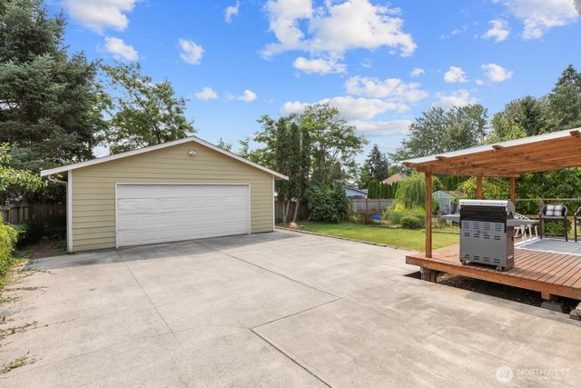 4832 188th Street SW, Lynnwood, WA 98037