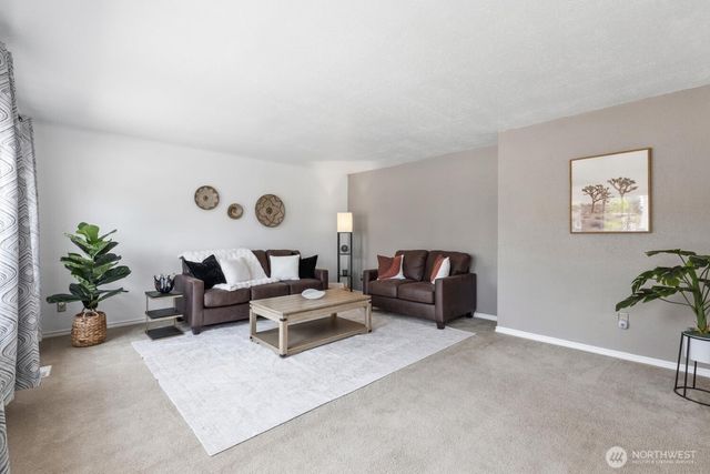4832 188th Street SW, Lynnwood, WA 98037