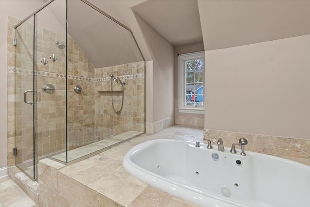 130 Fuller Road, Hinsdale, IL 60521