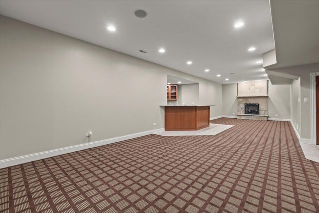 130 Fuller Road, Hinsdale, IL 60521