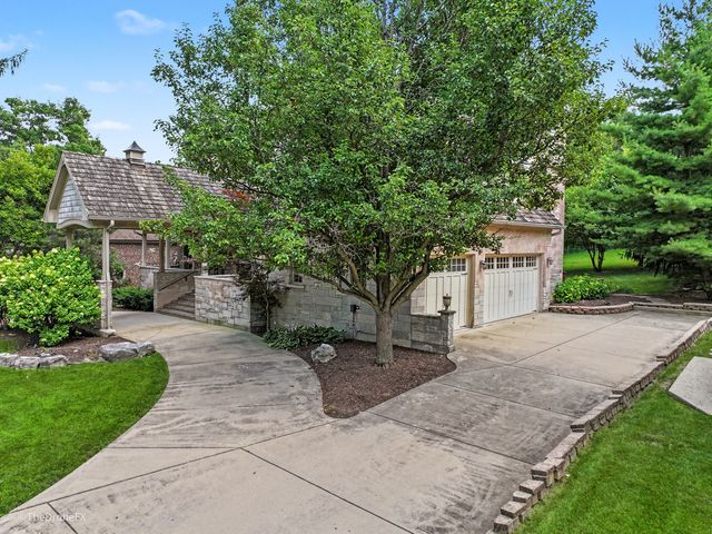 130 Fuller Road, Hinsdale, IL 60521