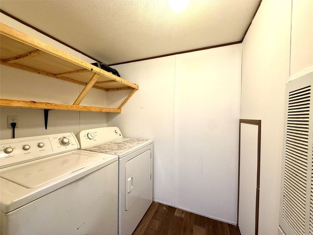 649 Ponderosa Drive, Onalaska, TX 77360