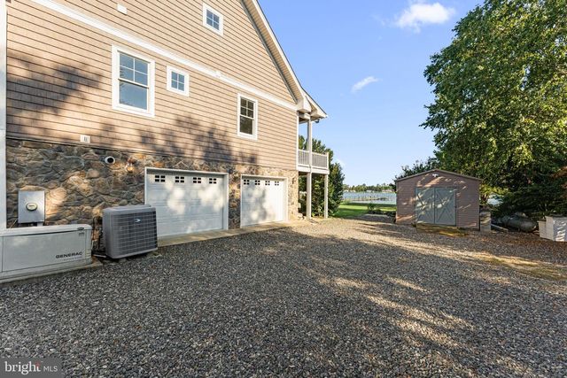 1469 COWART RD, Lottsburg, VA 22511
