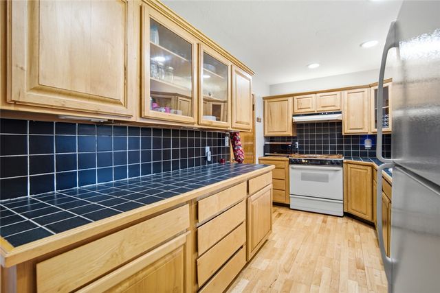 423 Genetta Drive, Miamisburg, OH 45342