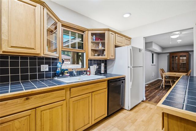 423 Genetta Drive, Miamisburg, OH 45342