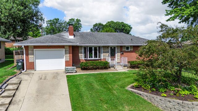 423 Genetta Drive, Miamisburg, OH 45342