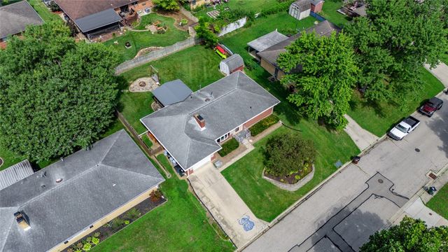423 Genetta Drive, Miamisburg, OH 45342