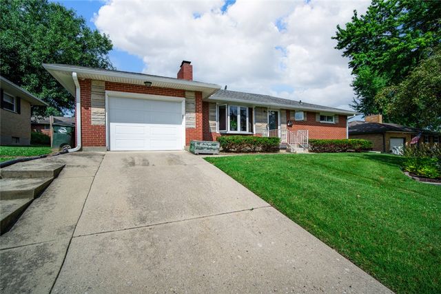 423 Genetta Drive, Miamisburg, OH 45342