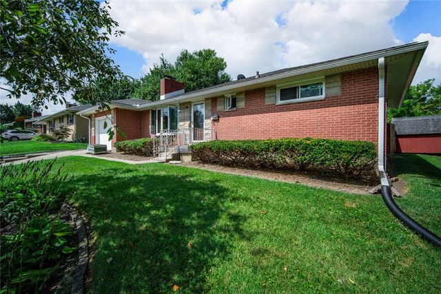 423 Genetta Drive, Miamisburg, OH 45342