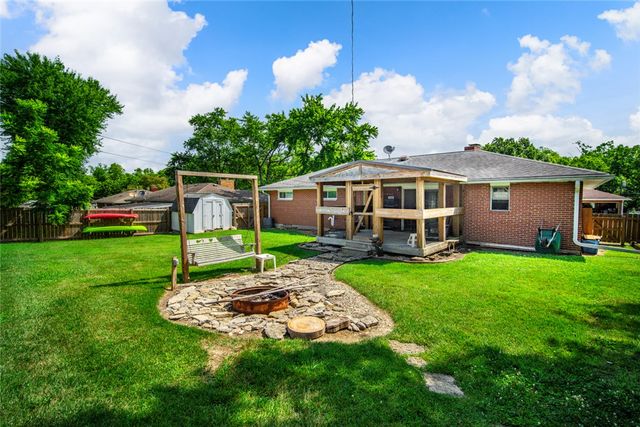 423 Genetta Drive, Miamisburg, OH 45342