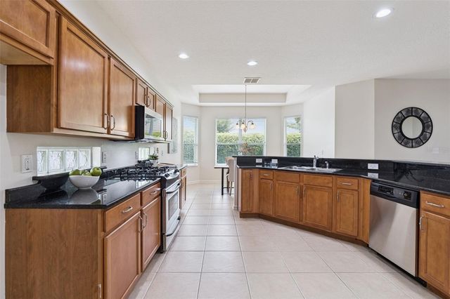 110 OVERTON GARDENS LANE, Deland, FL 32724