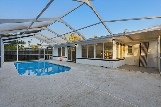 2470 DEL RIO WAY, Dunedin, FL 34698