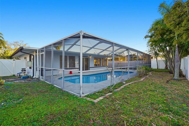 2470 DEL RIO WAY, Dunedin, FL 34698