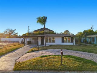 2470 DEL RIO WAY, Dunedin, FL 34698