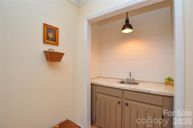 1059 Woodlake Lane, Tega Cay, SC 29708