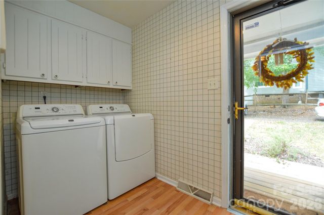 1059 Woodlake Lane, Tega Cay, SC 29708