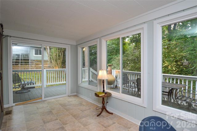 1059 Woodlake Lane, Tega Cay, SC 29708