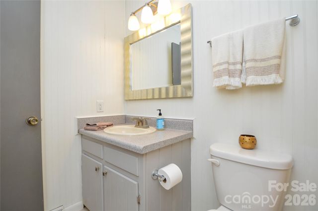 1059 Woodlake Lane, Tega Cay, SC 29708