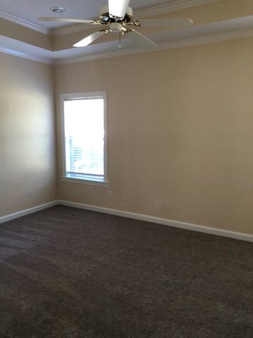 105 Fox Valley, Dothan, AL 36305