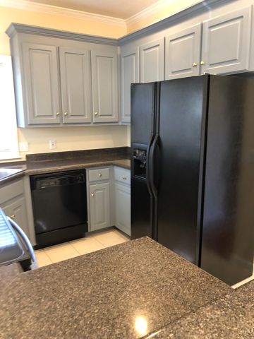 105 Fox Valley, Dothan, AL 36305