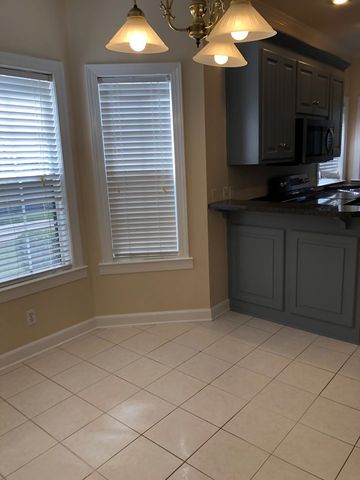 105 Fox Valley, Dothan, AL 36305