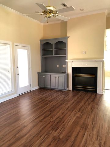 105 Fox Valley, Dothan, AL 36305