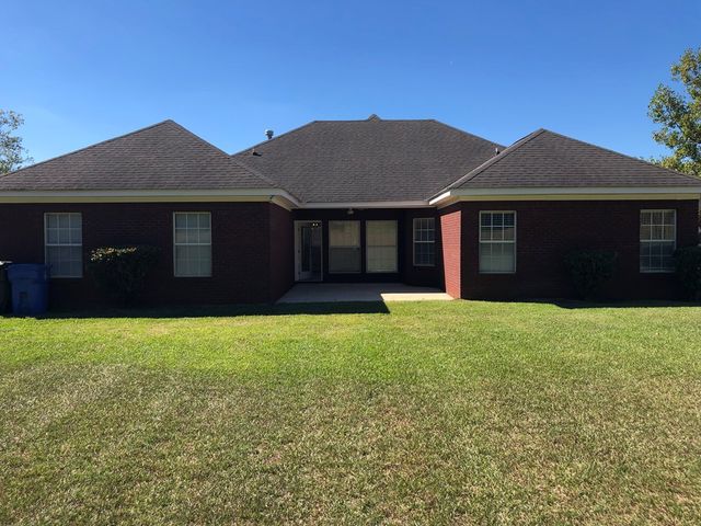 105 Fox Valley, Dothan, AL 36305