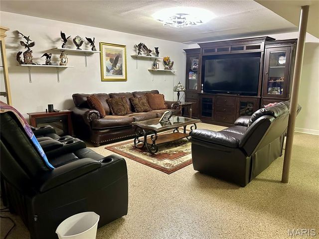 1008 Cross Creek Drive, Imperial, MO 63052