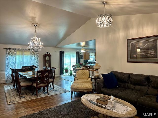 1008 Cross Creek Drive, Imperial, MO 63052