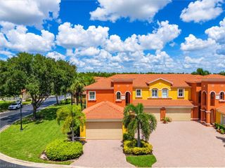 7001 Bergamo WAY 201, Fort Myers, FL 33966