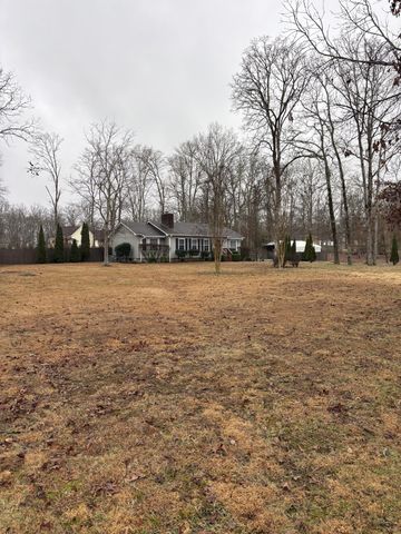 359 Timberline Dr, Smithville, TN 37166
