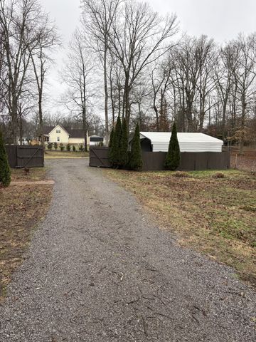 359 Timberline Dr, Smithville, TN 37166