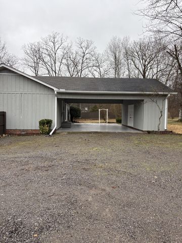 359 Timberline Dr, Smithville, TN 37166