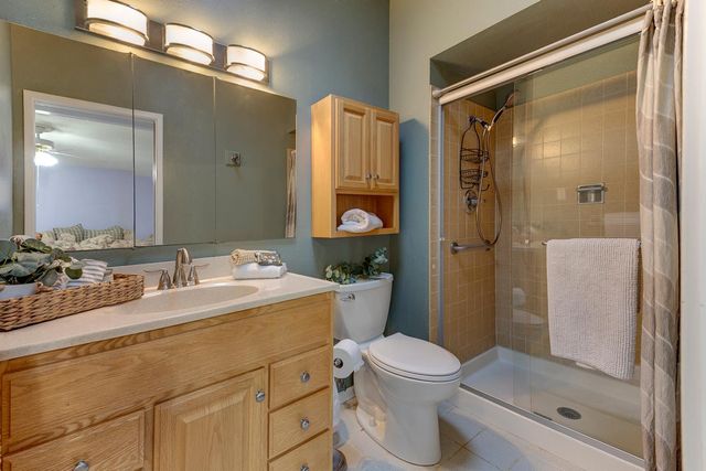 8745 Ski Ct, Elk Grove, CA 95624