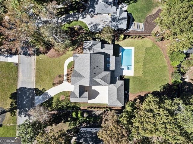 141 North Trace, Alpharetta, GA 30009
