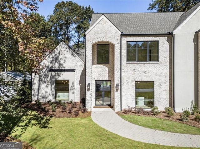 141 North Trace, Alpharetta, GA 30009