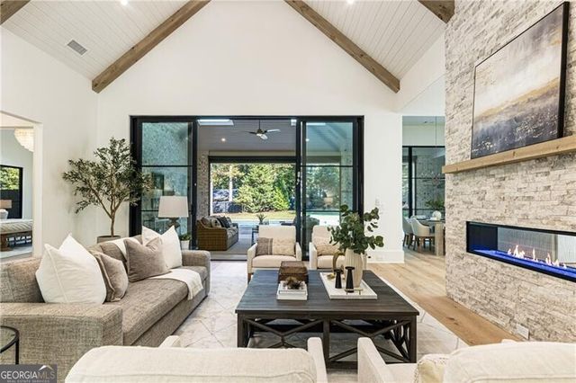141 North Trace, Alpharetta, GA 30009