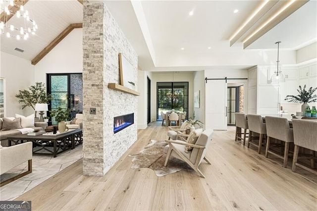 141 North Trace, Alpharetta, GA 30009